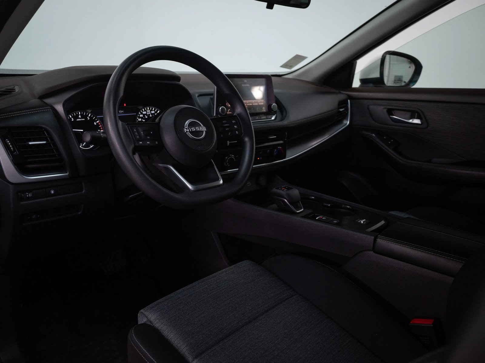 NISSAN X-TRAIL 2025 - Imagen 14 de 16