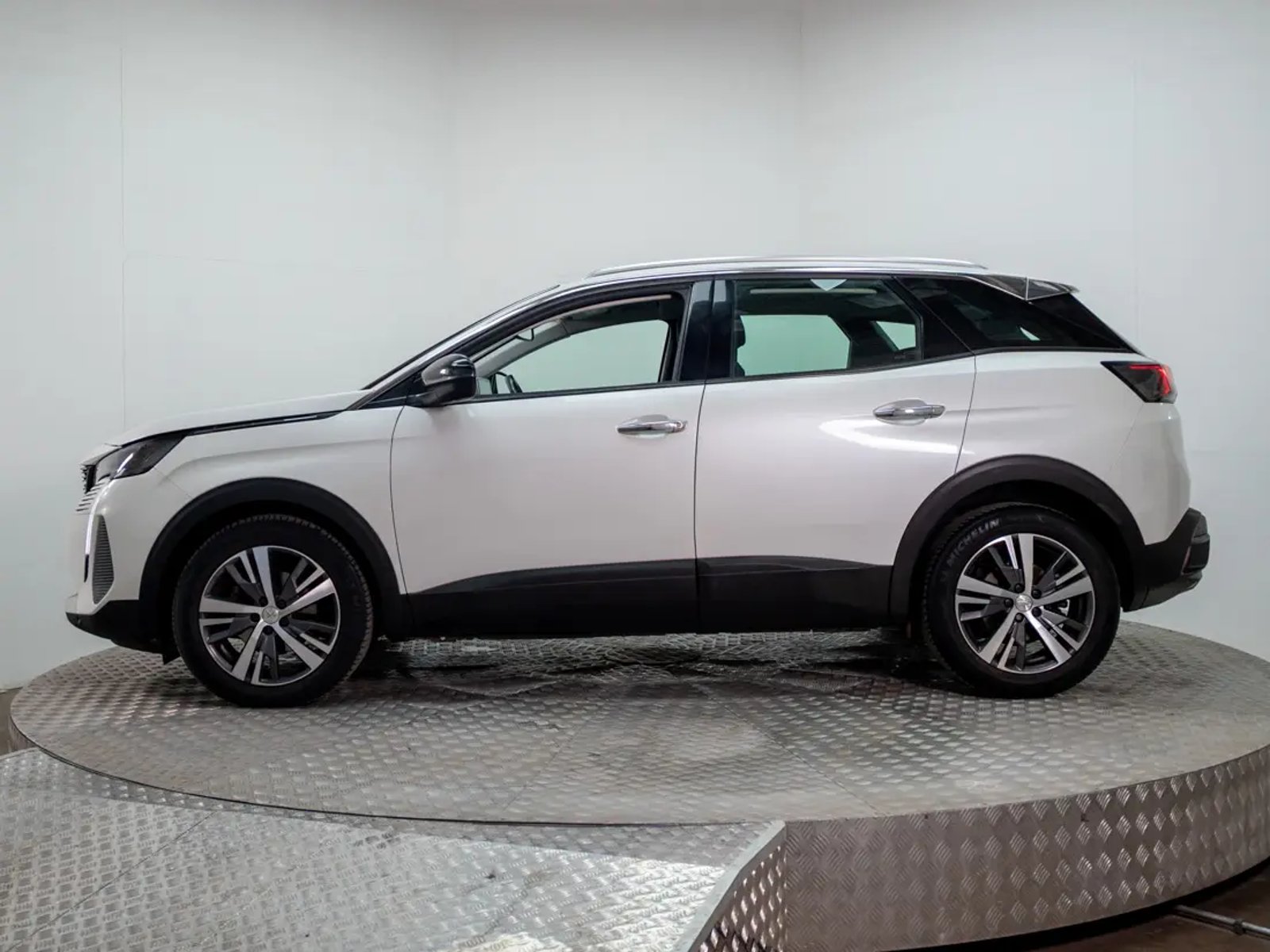 PEUGEOT 3008 2022 - Imagen 4 de 18