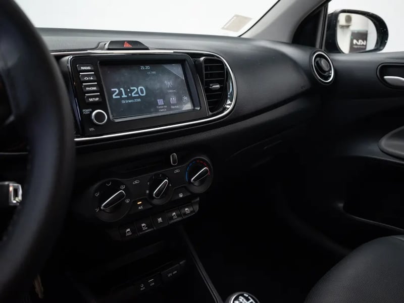 Kia SOLUTO 2023 - Imagen 12 de 20