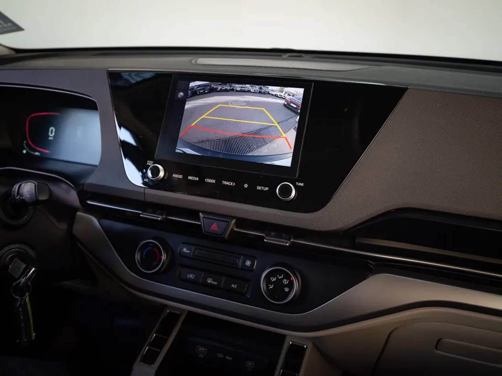 Kia CARENS 2023 - Imagen 20 de 20