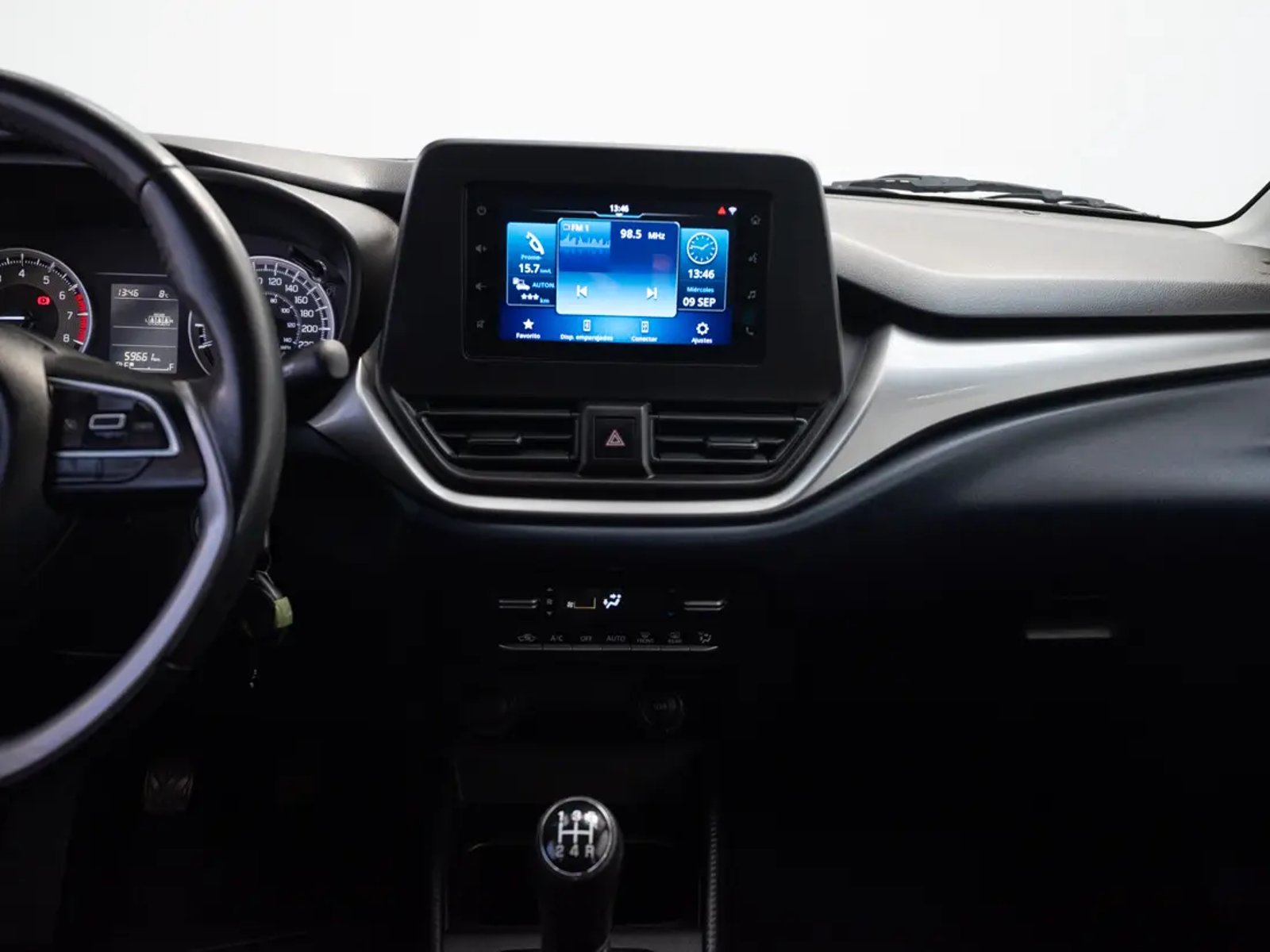Suzuki BALENO 2024 - Imagen 16 de 20