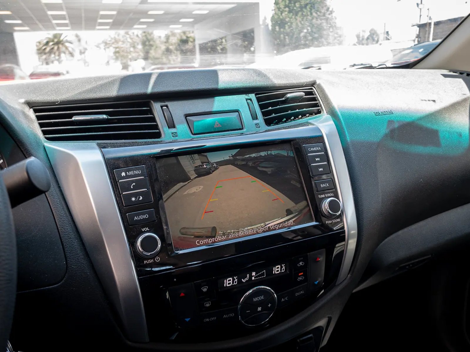 NISSAN NAVARA 2024 - Imagen 16 de 18