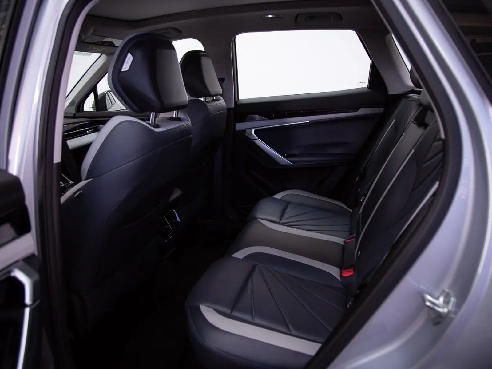 Geely STARRAY 2025 - Imagen 14 de 20