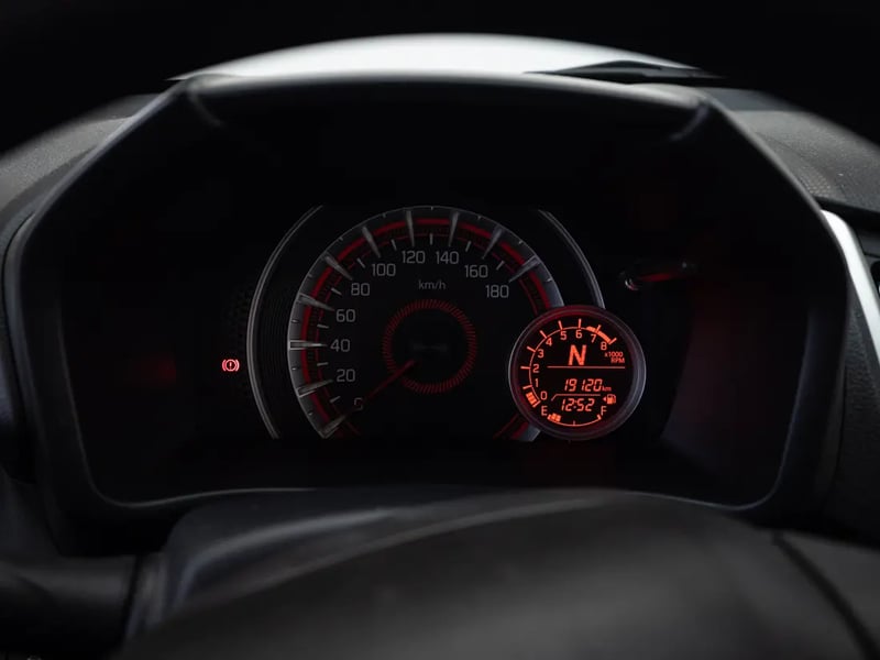 Suzuki CELERIO 2025 - Imagen 13 de 19