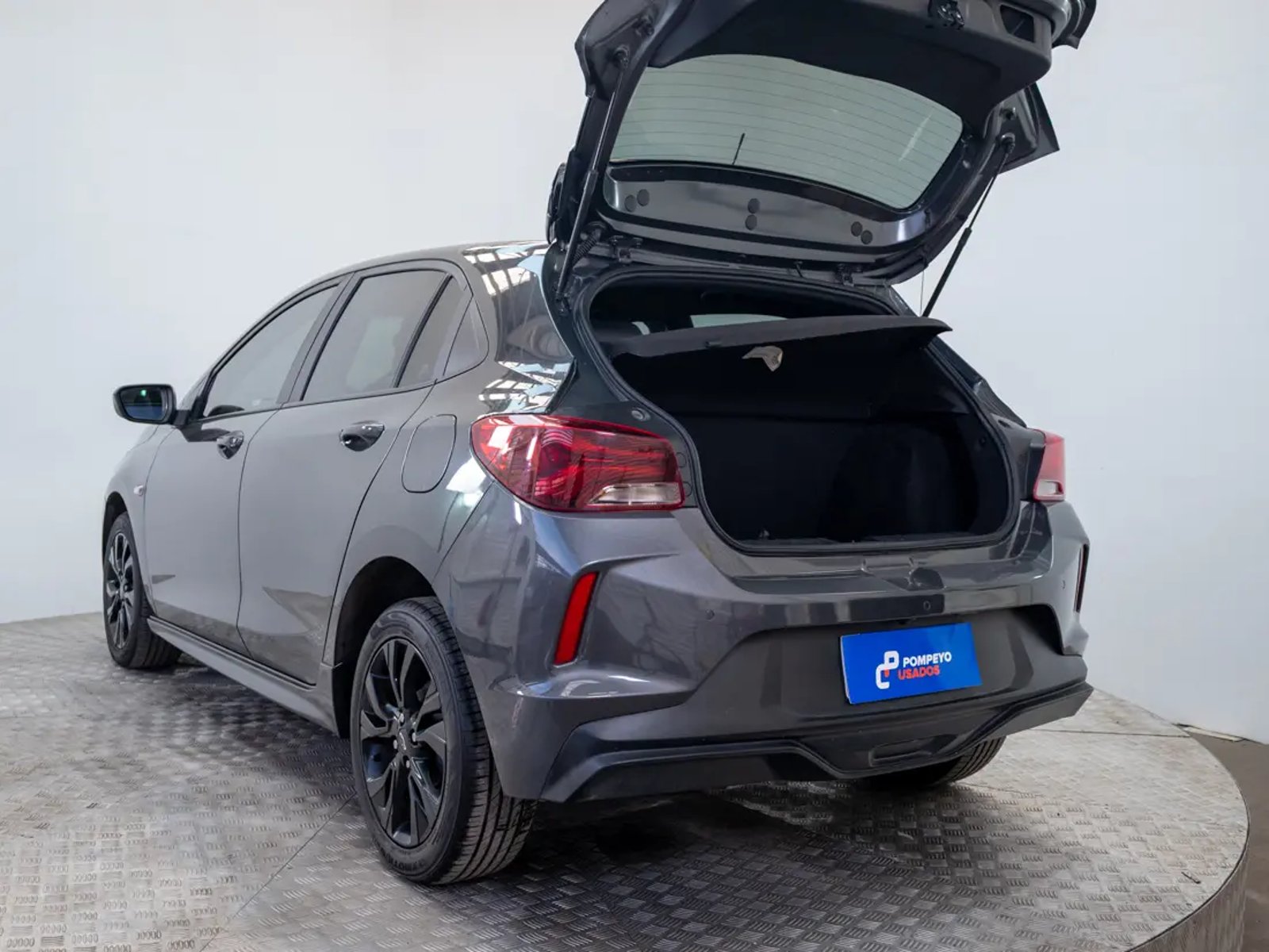 Chevrolet ONIX 2024 - Imagen 8 de 18