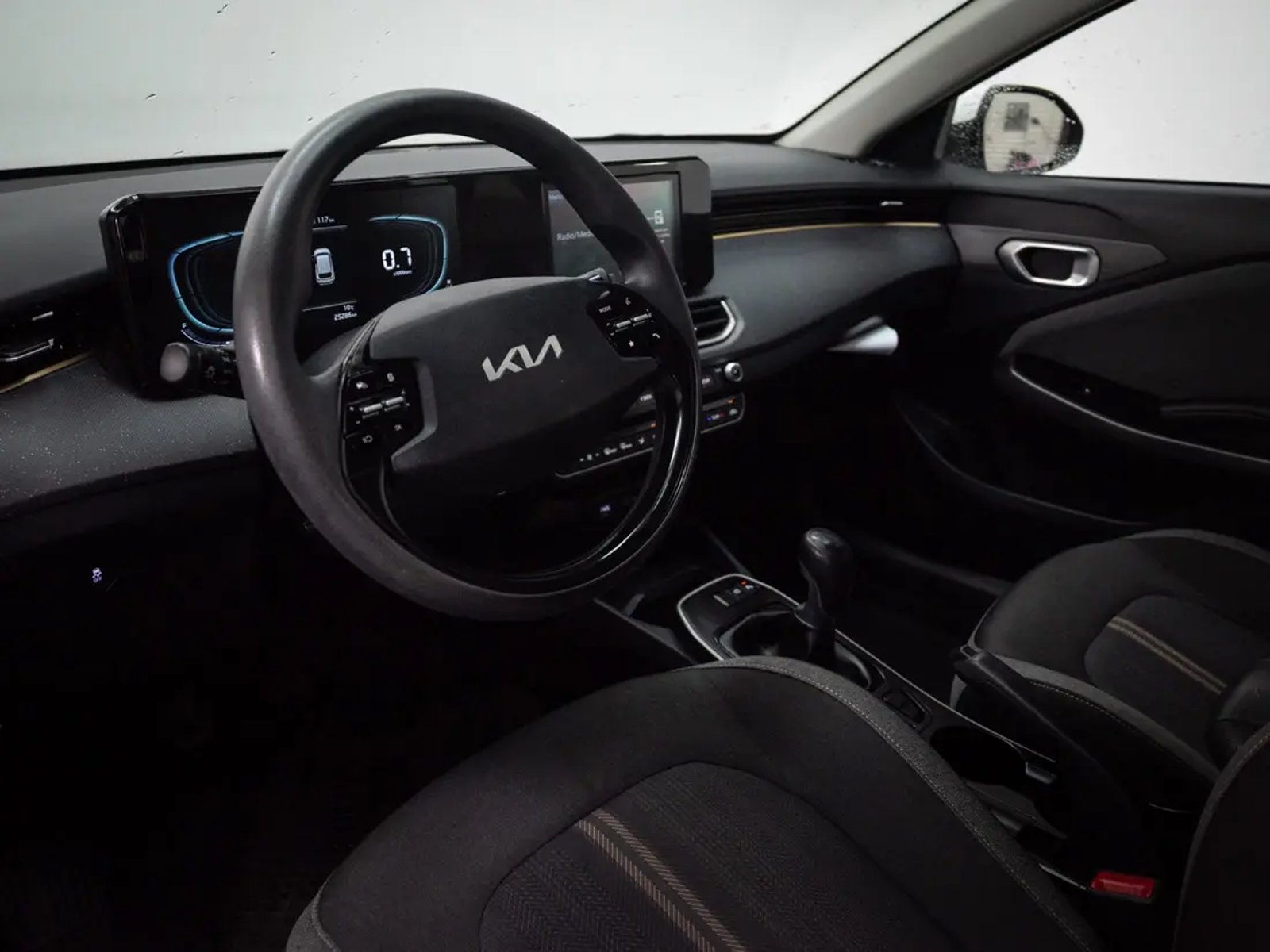 KIA K3 Cross 2025 - Imagen 13 de 19