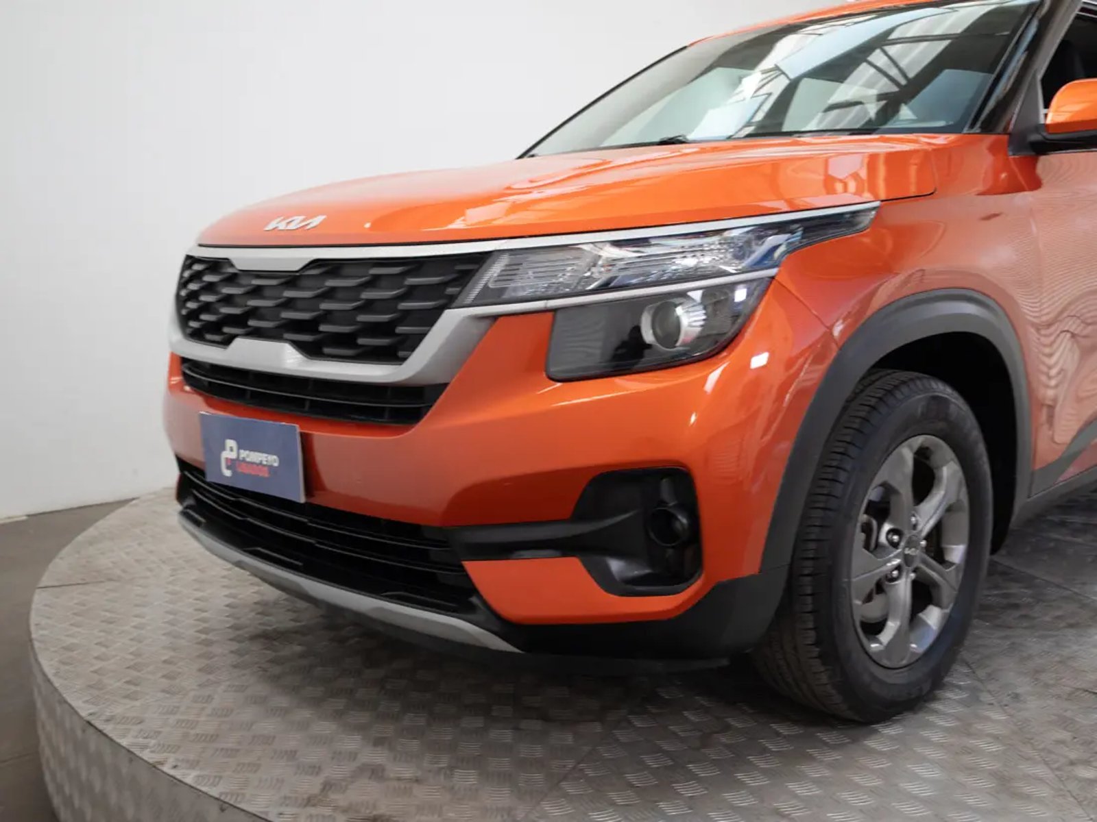Kia SELTOS 2023 - Imagen 18 de 19