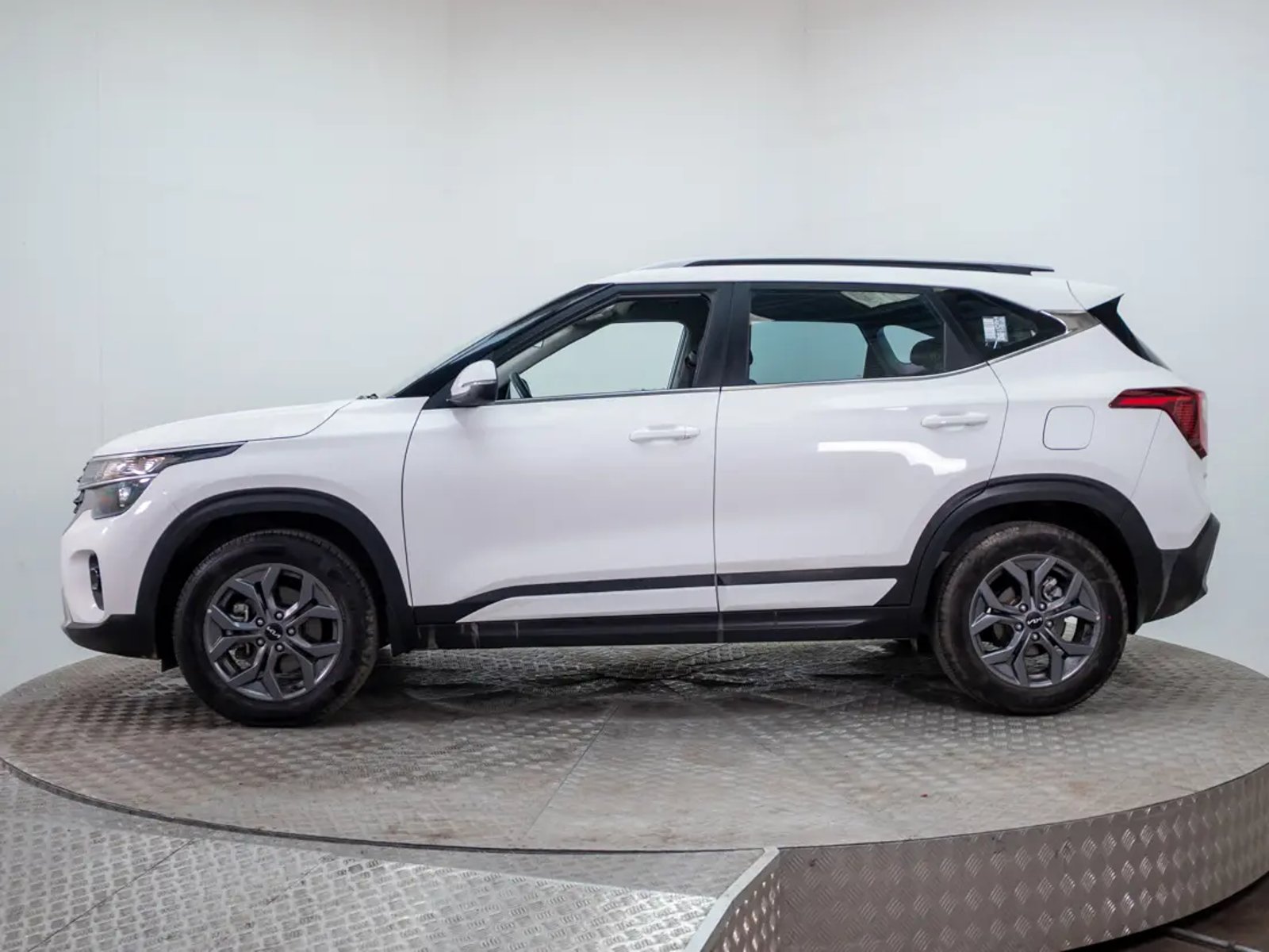 Kia SELTOS 2024 - Foto 4 de 18