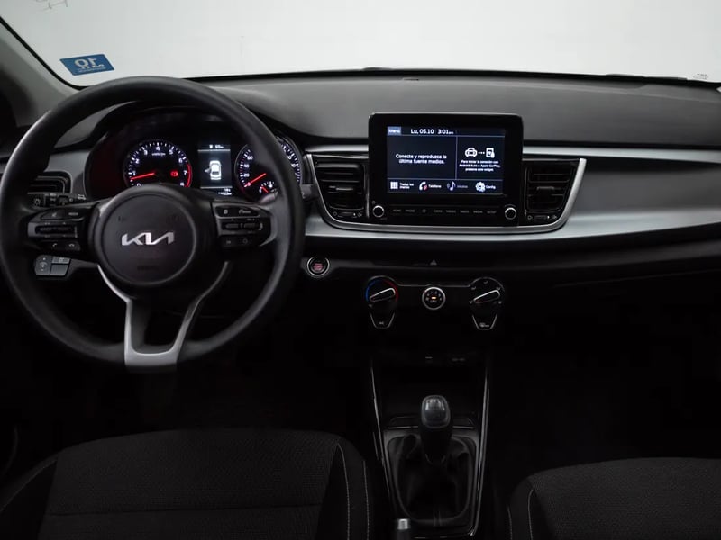 Kia RIO 4 2023 - Imagen 15 de 19