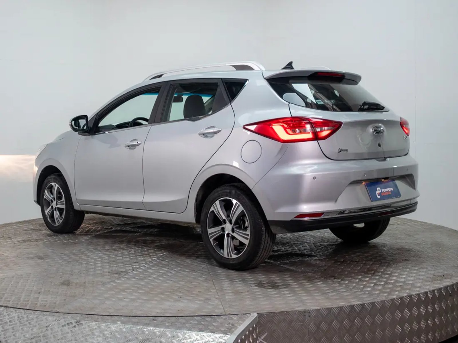 JAC S2 2023 - Imagen 3 de 17