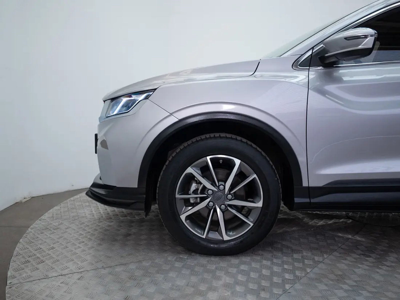 Geely COOLRAY 2023 - Imagen 17 de 19