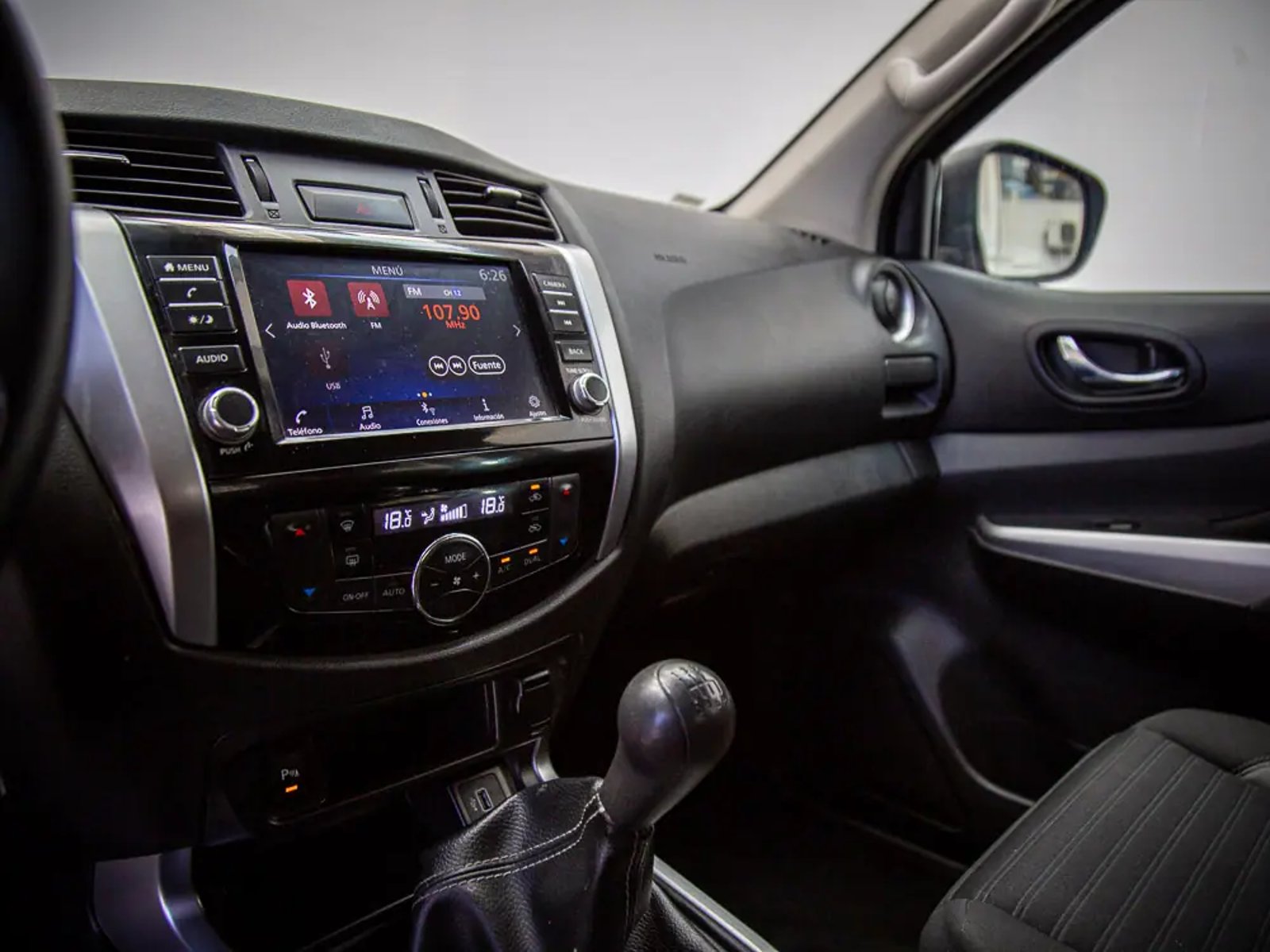 NISSAN NAVARA 2024 - Imagen 16 de 19