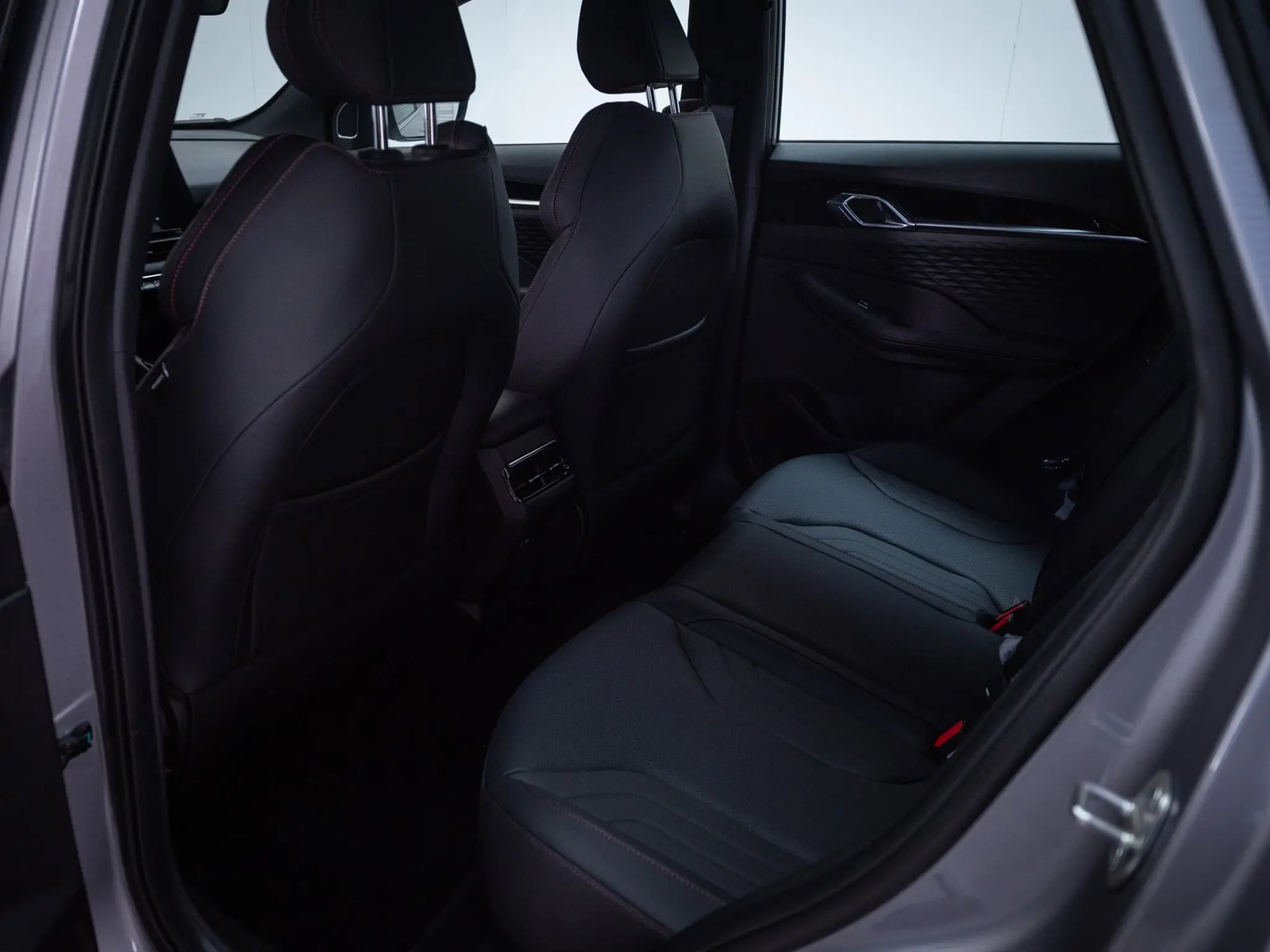GEELY COOLRAY 2026 - Imagen 14 de 19