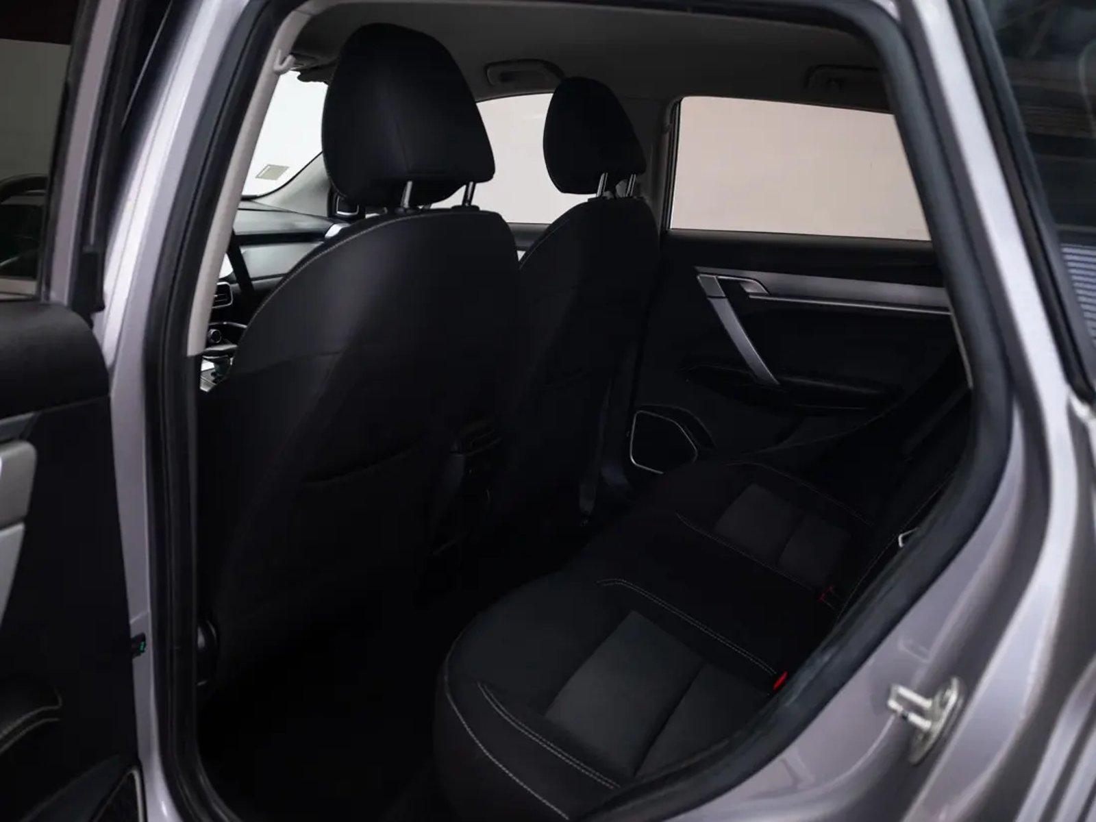 Geely COOLRAY 2023 - Imagen 14 de 19