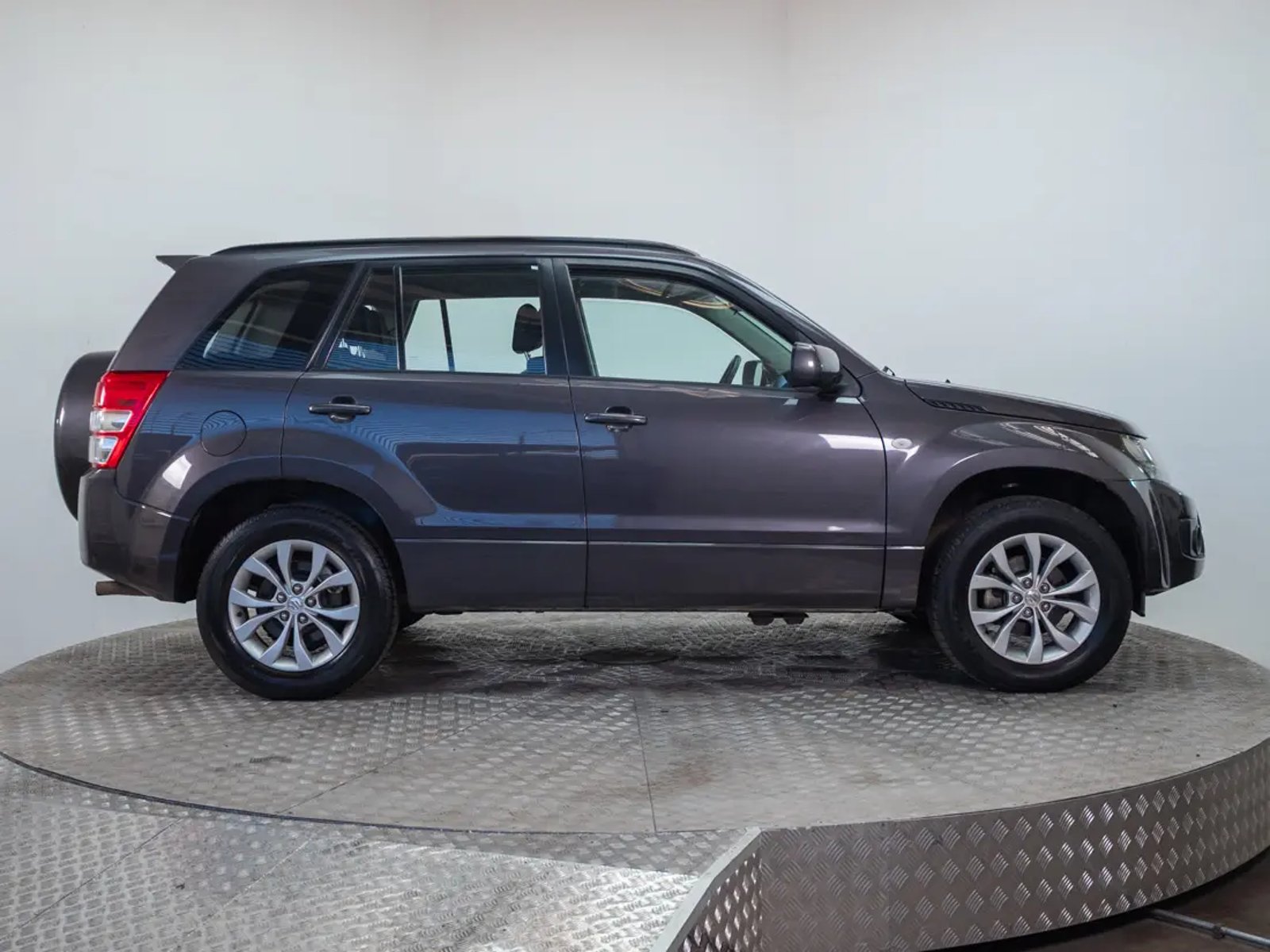 SUZUKI GRAND NOMADE 2019 - Imagen 10 de 18