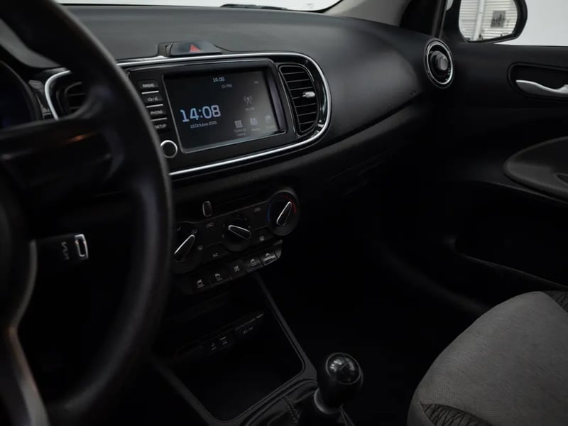 Kia SOLUTO 2024 - Imagen 12 de 20