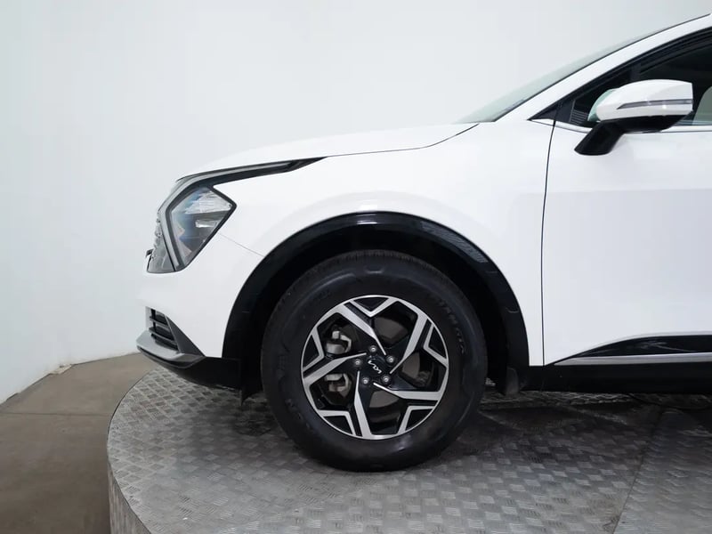 Kia SPORTAGE 2023 - Imagen 17 de 20