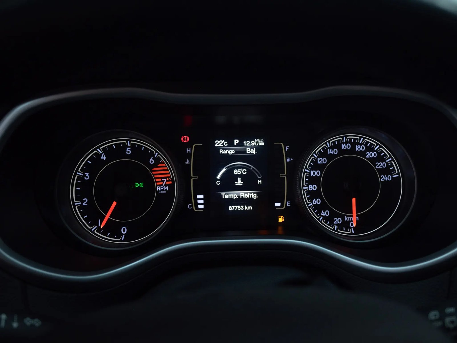 JEEP CHEROKEE 2018 - Imagen 16 de 18