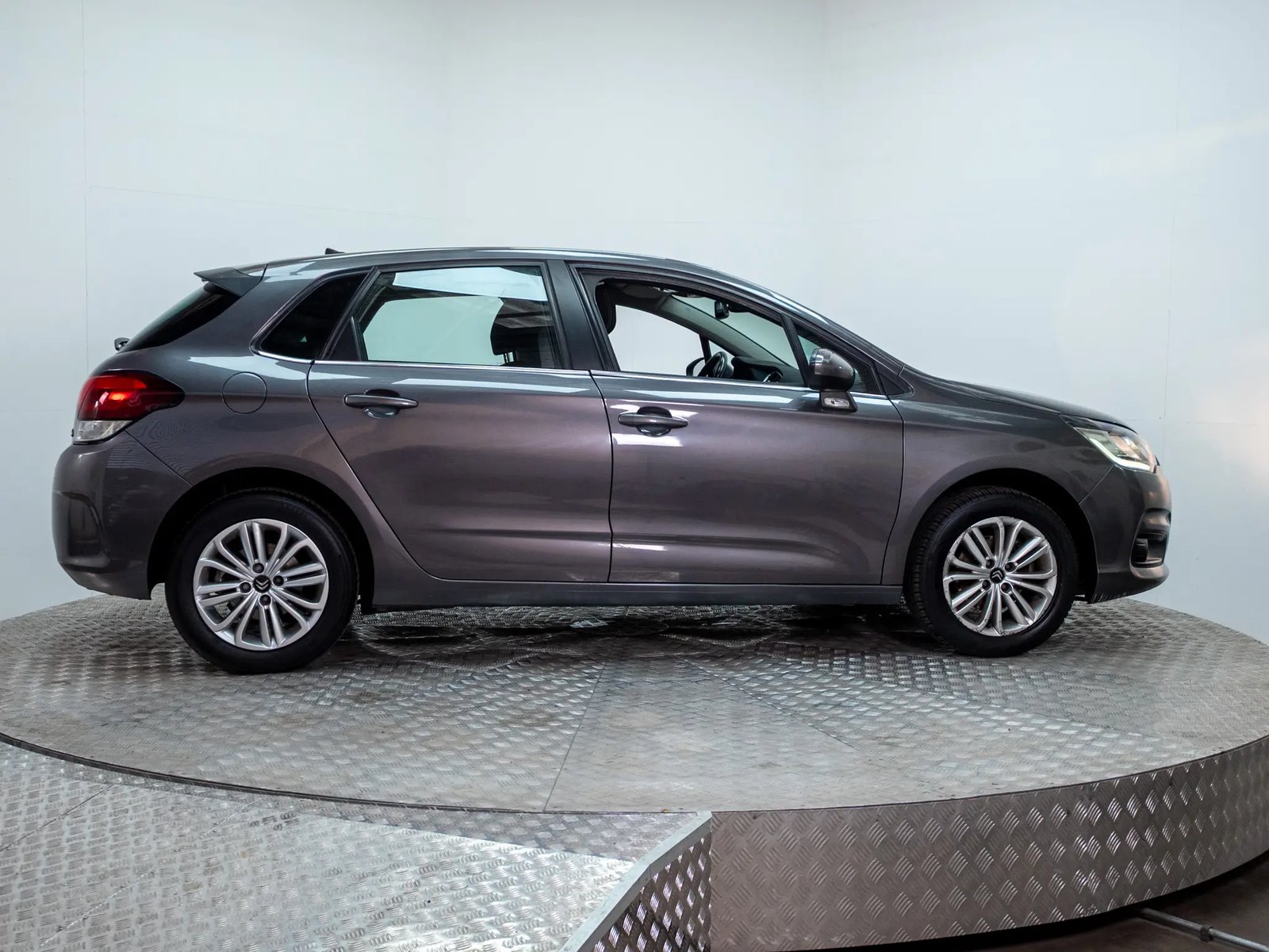 CITROËN C4 2017 - Imagen 9 de 18
