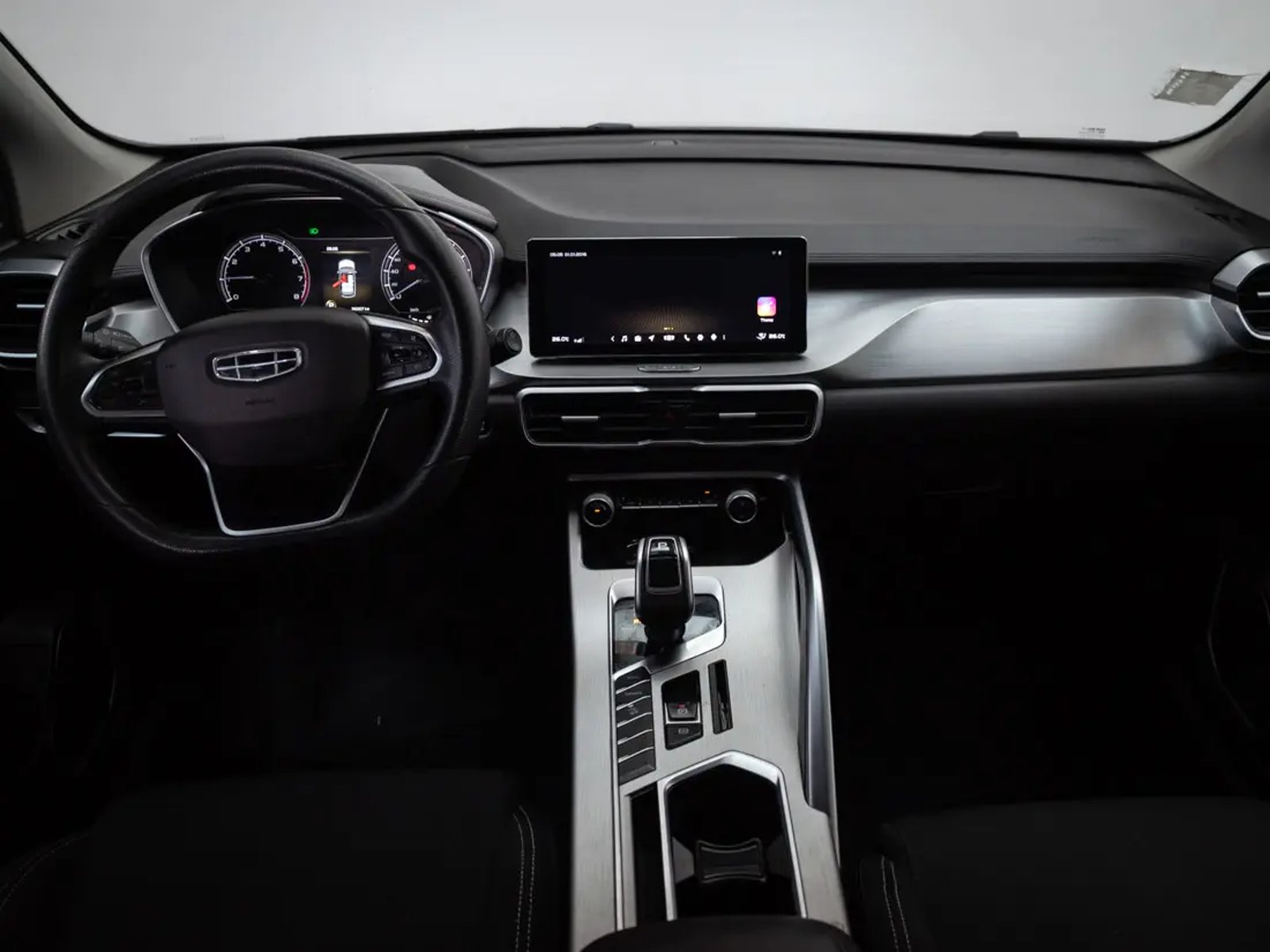 GEELY COOLRAY 2022 - Imagen 17 de 19