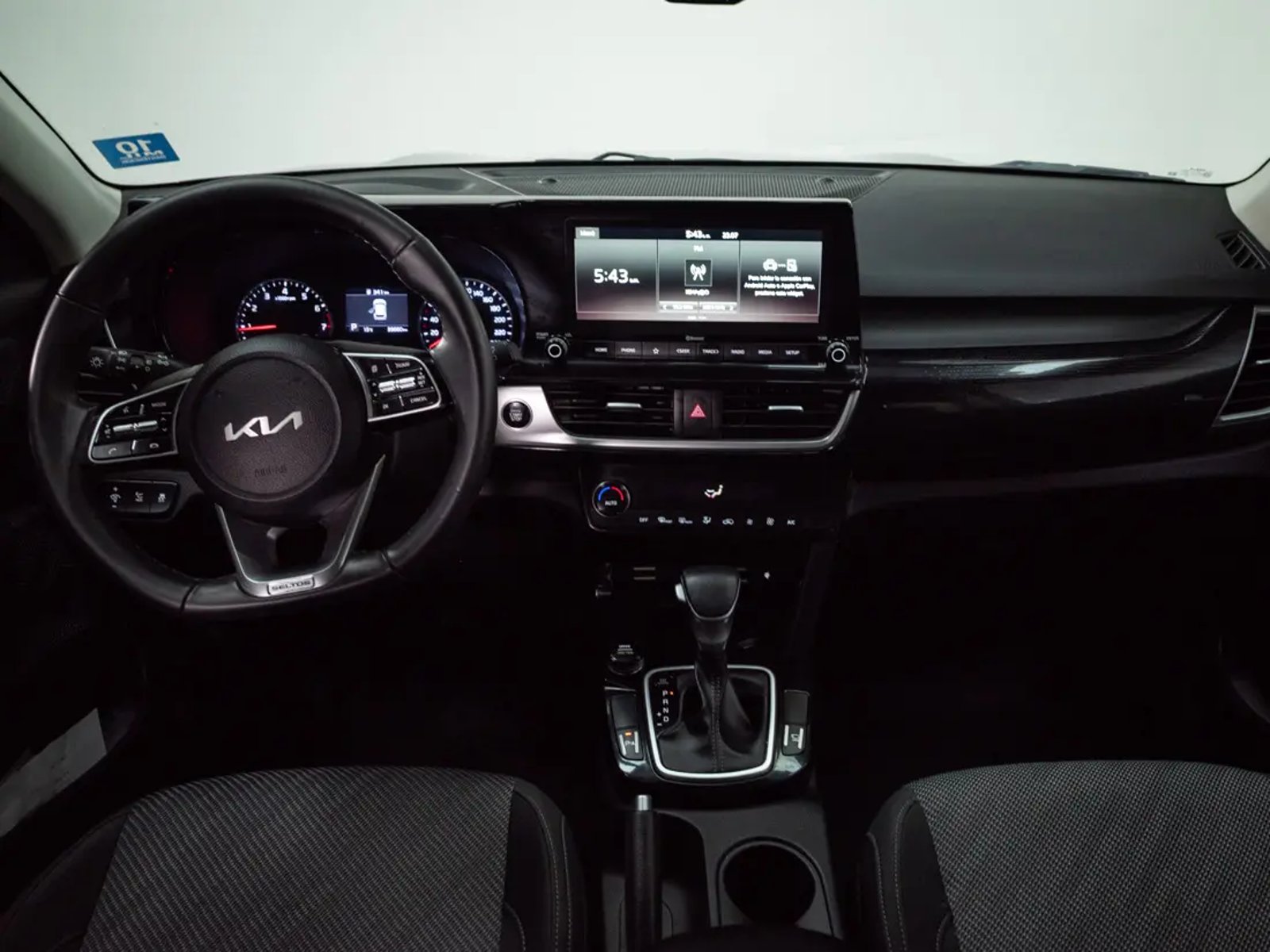 Kia SELTOS 2024 - Imagen 14 de 20