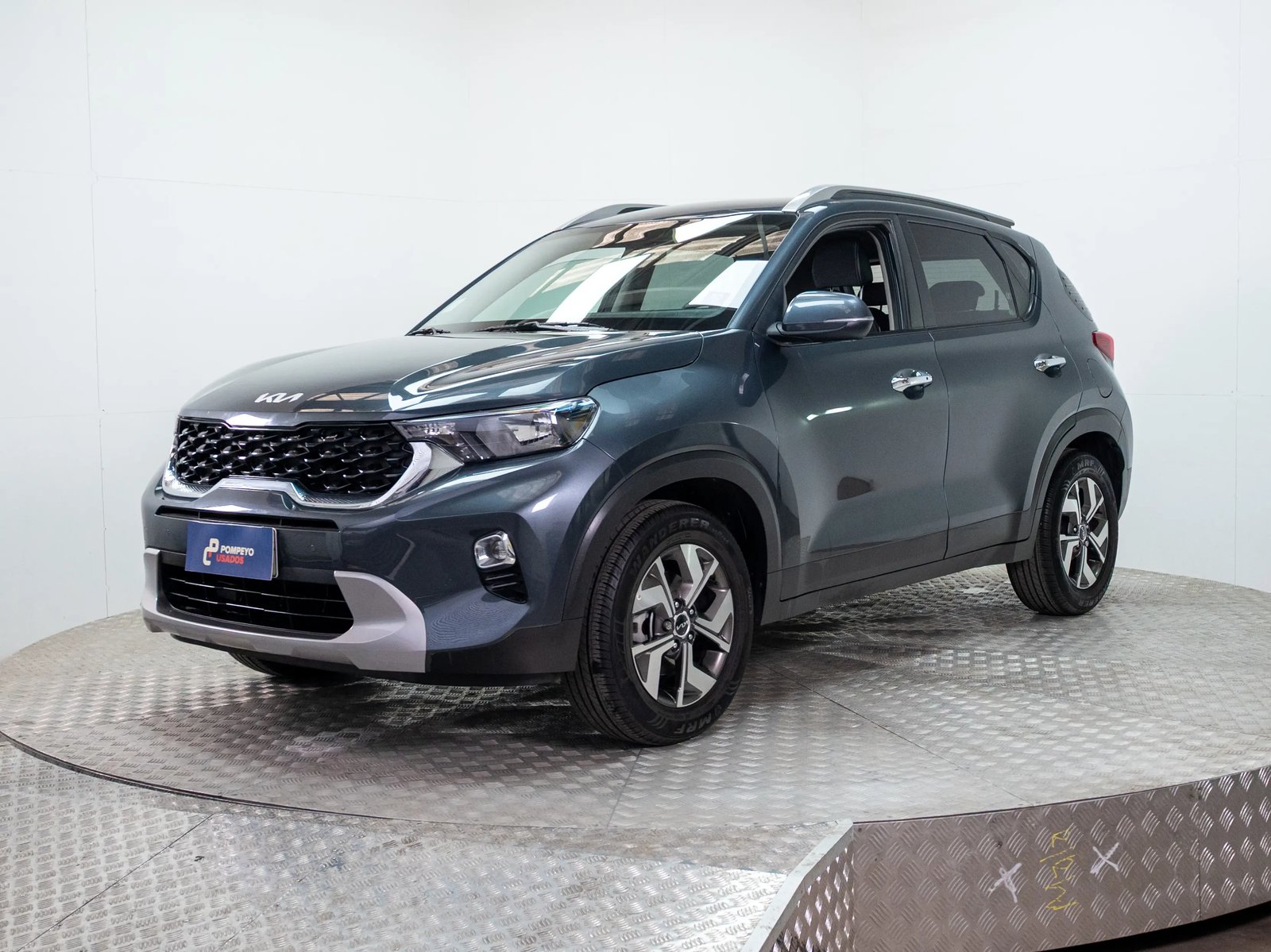 Kia SONET 2023 - Foto 3 de 14