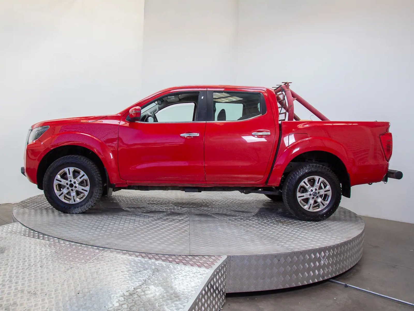 NISSAN NAVARA 2024 - Imagen 4 de 17