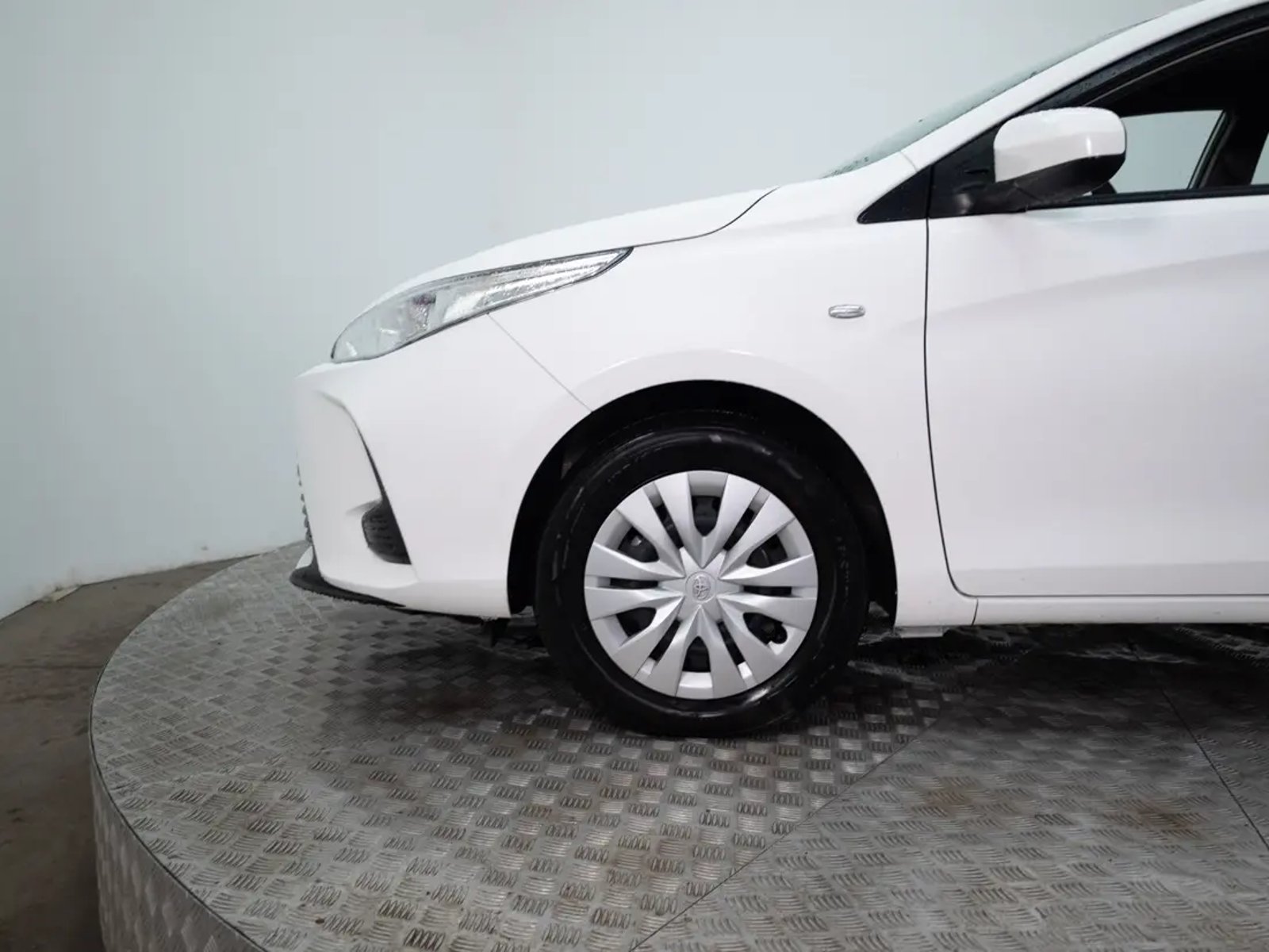 Toyota YARIS 2022 - Imagen 17 de 20