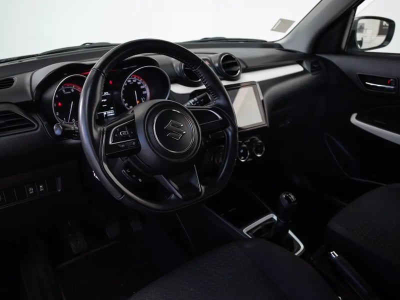 Suzuki SWIFT 2024 - Imagen 11 de 20