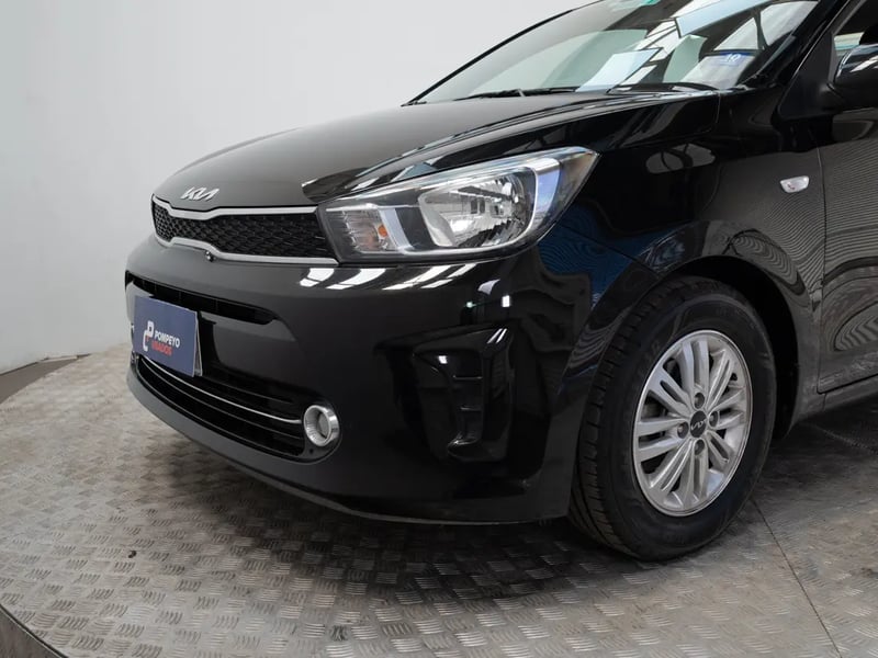 Kia SOLUTO 2023 - Imagen 18 de 20