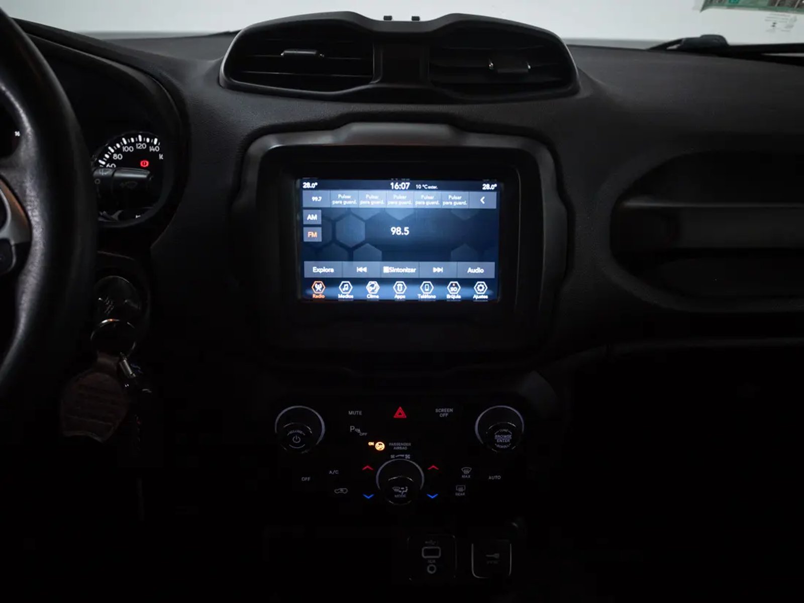 Jeep RENEGADE 2023 - Imagen 14 de 16