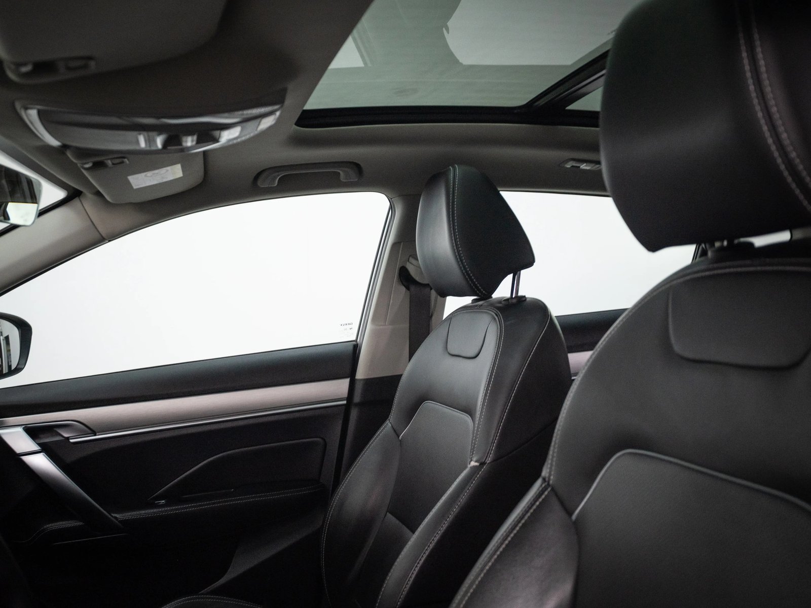 Geely COOLRAY 2023 - Imagen 17 de 20
