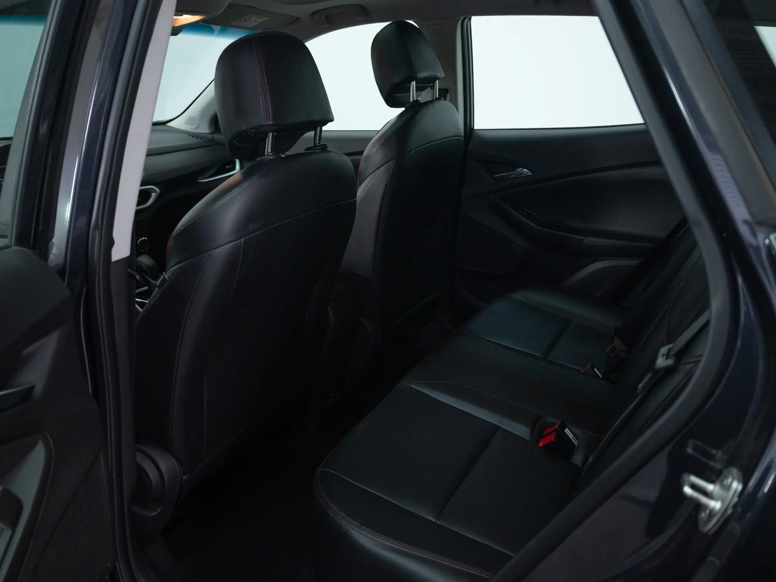 CHEVROLET TRACKER 2024 - Imagen 15 de 18