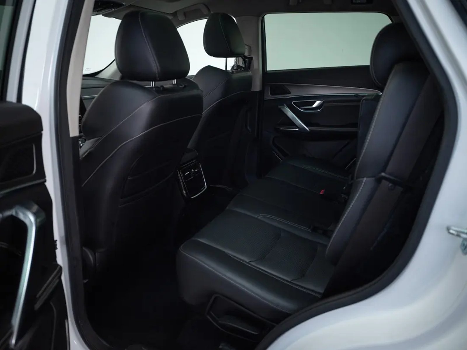 JETOUR X-70 2024 - Imagen 17 de 20
