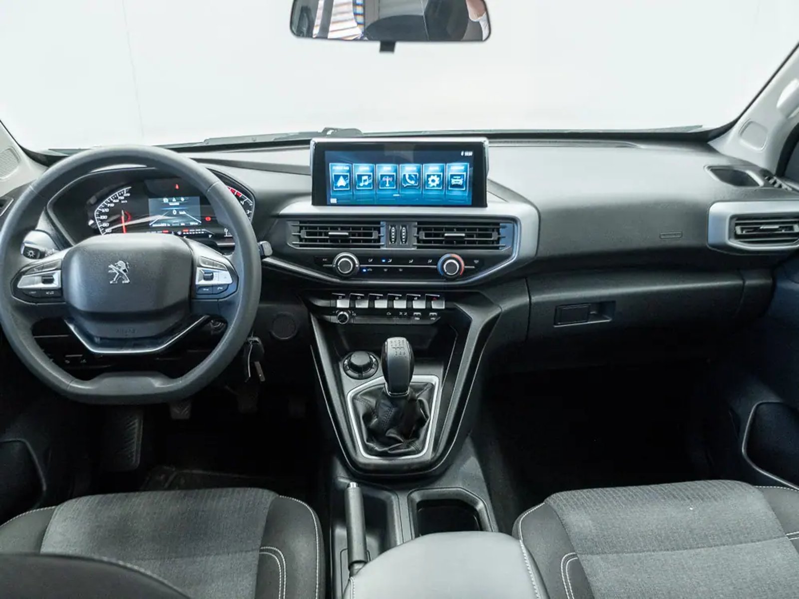 PEUGEOT LANDTREK 2026 - Imagen 11 de 16