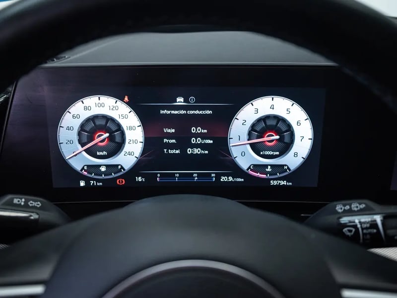 Kia SPORTAGE 2023 - Imagen 13 de 20