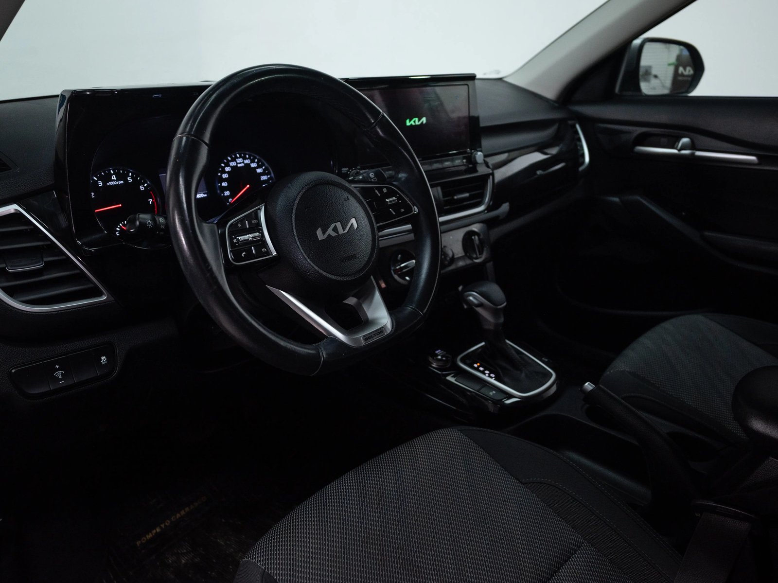 KIA SELTOS 2023 - Imagen 12 de 19