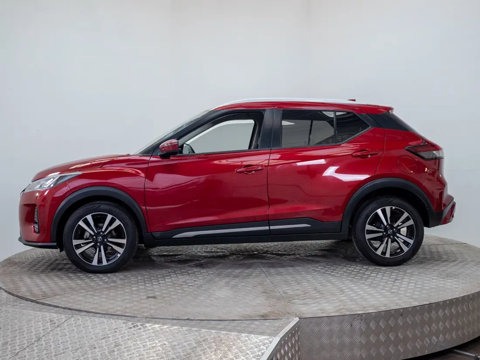 Nissan KICKS 2023 - Imagen 4 de 20