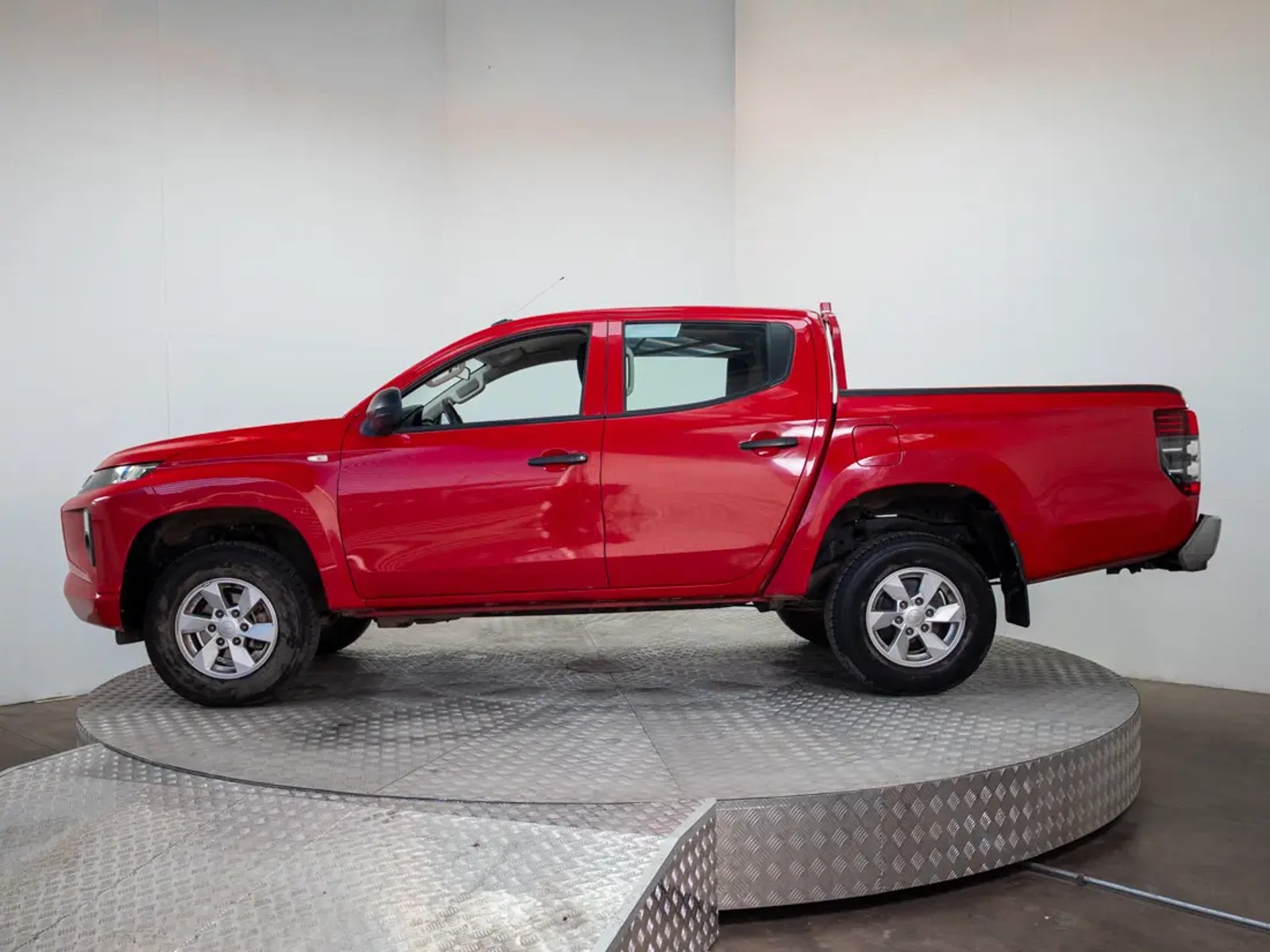 MITSUBISHI L-200 2021 - Imagen 5 de 19