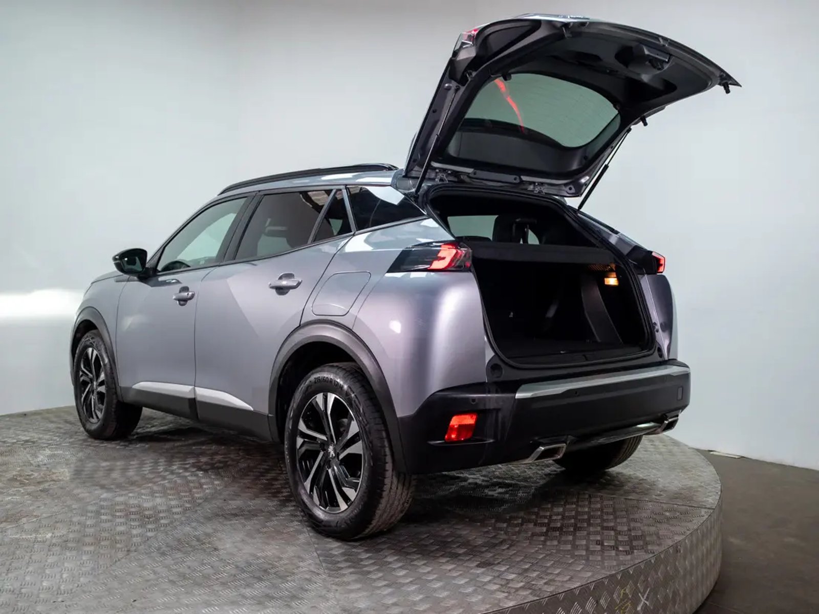 Peugeot 2008 2023 - Imagen 10 de 18