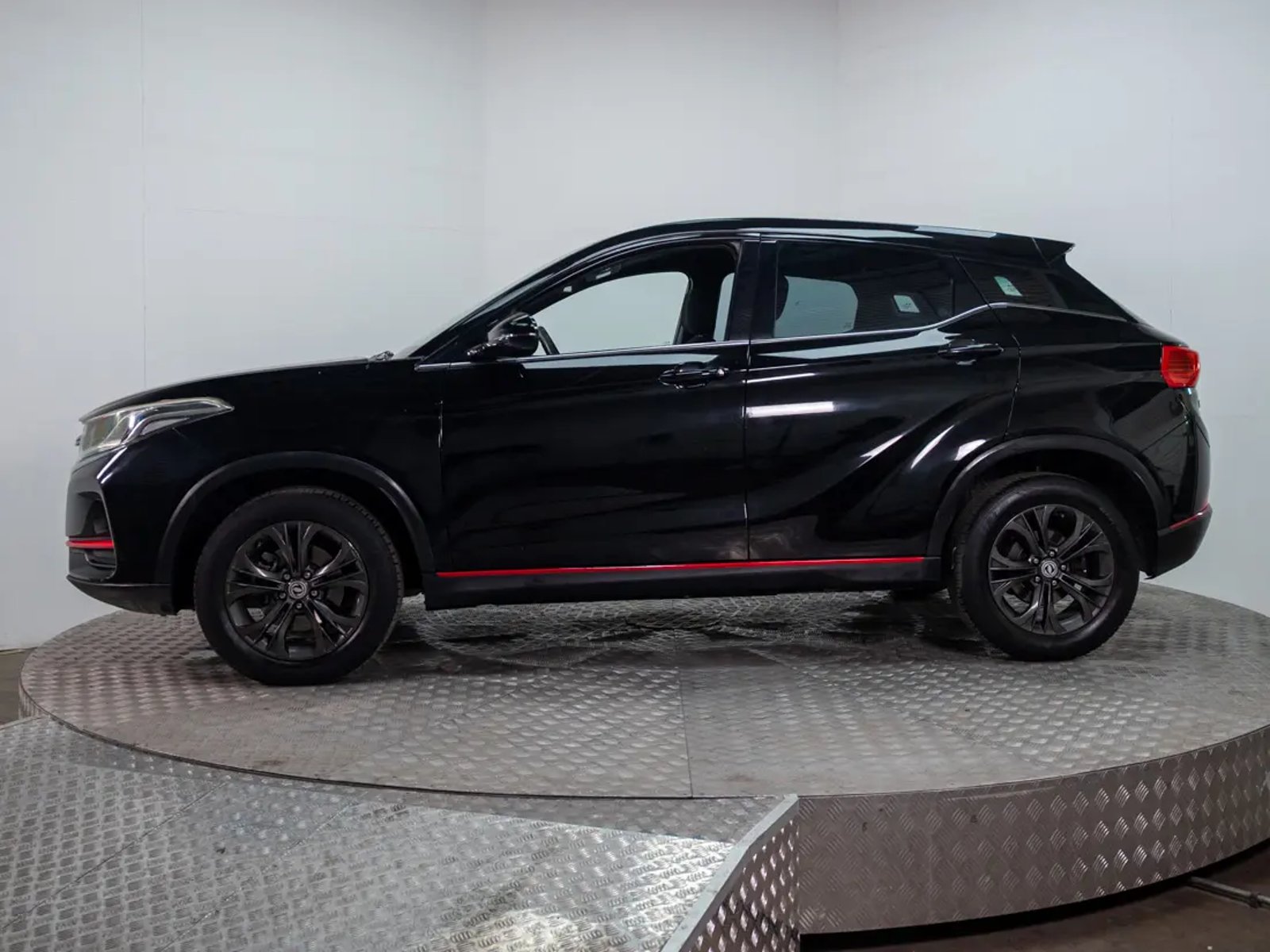 DFSK SUV 500 2023 - Foto 4 de 18