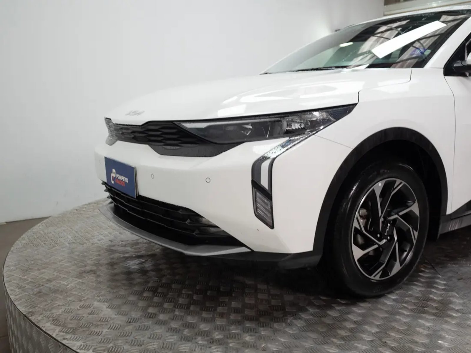 KIA K3 Cross 2025 - Imagen 3 de 19