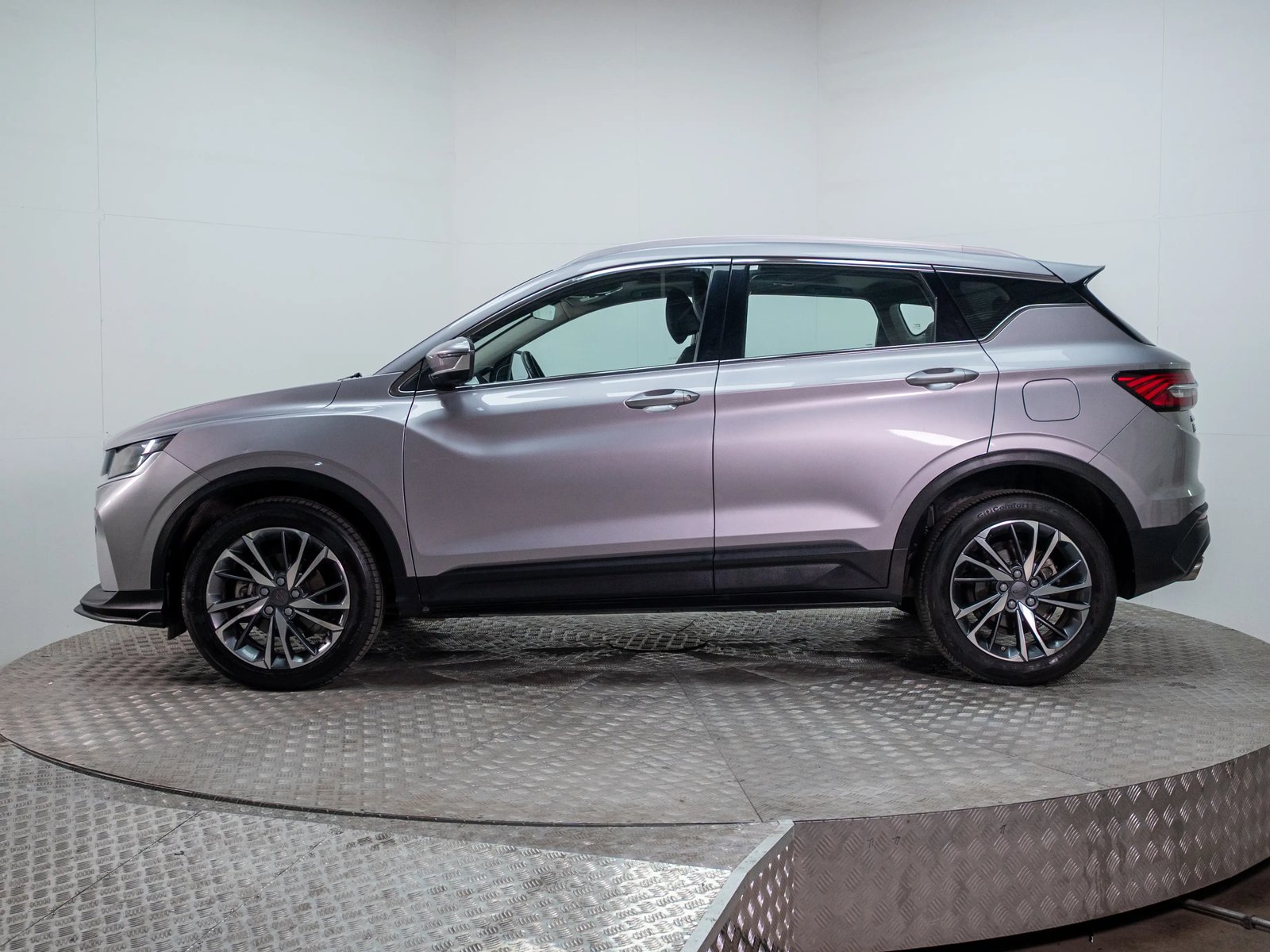 Geely COOLRAY 2023 - Foto 4 de 20