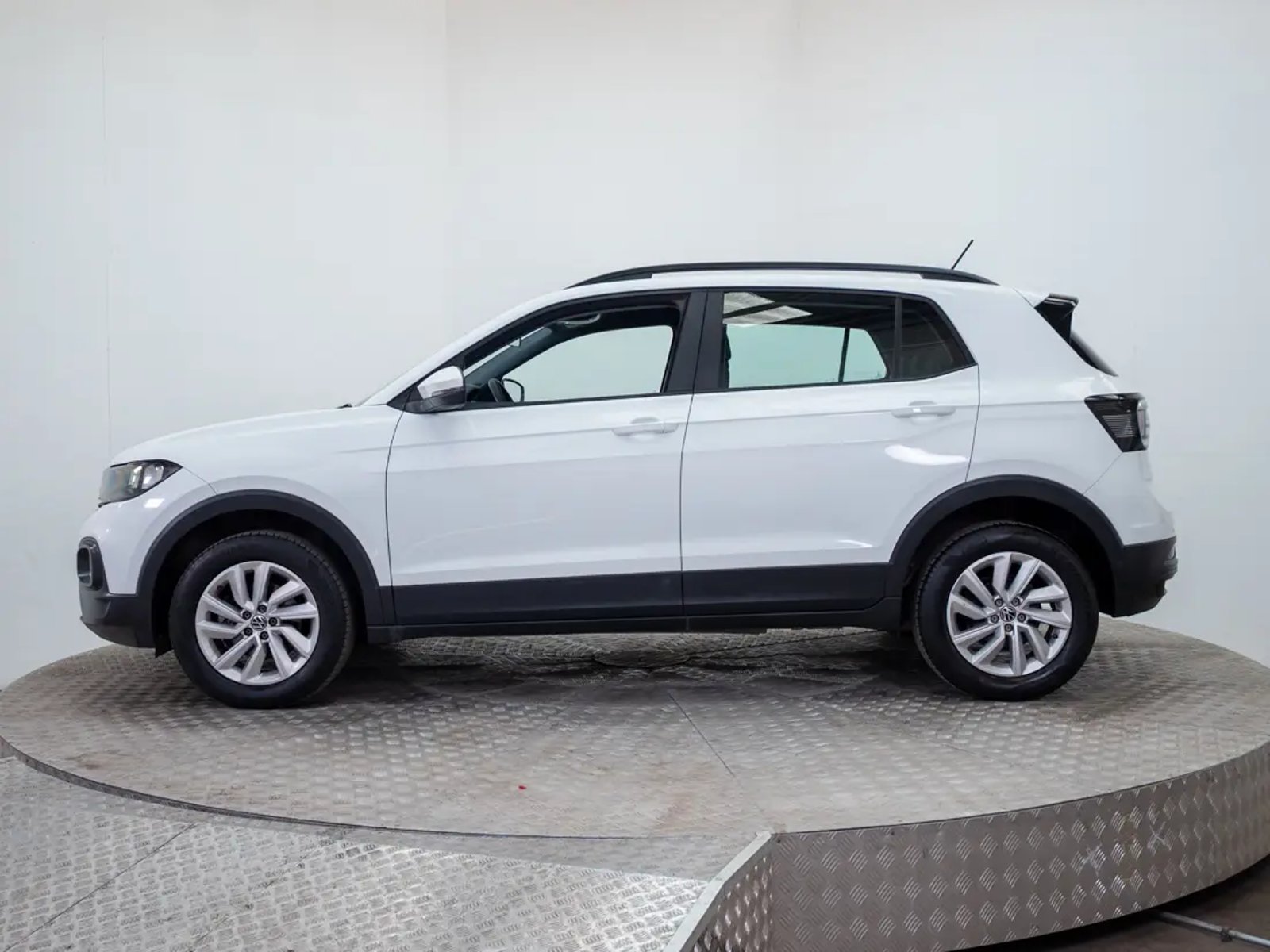Volkswagen T-CROSS 2024 - Foto 4 de 19