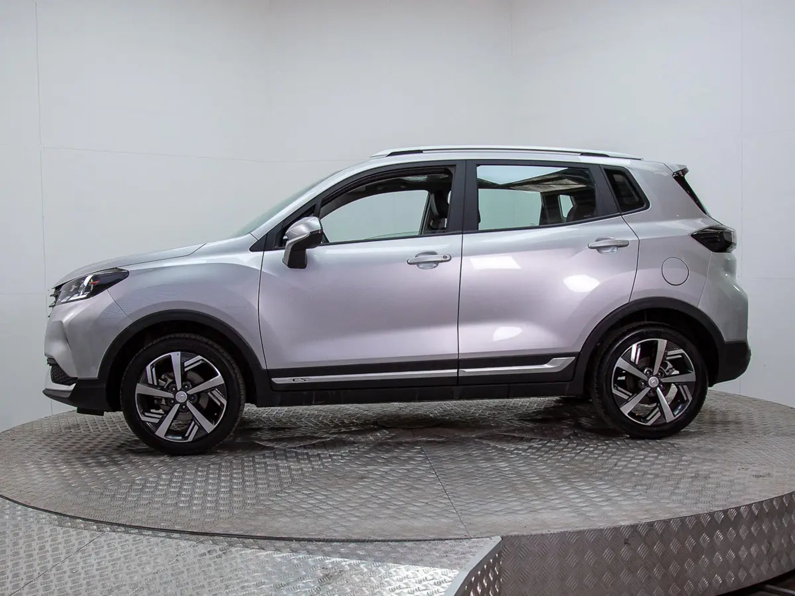 Changan CS15 2024 - Foto 4 de 20