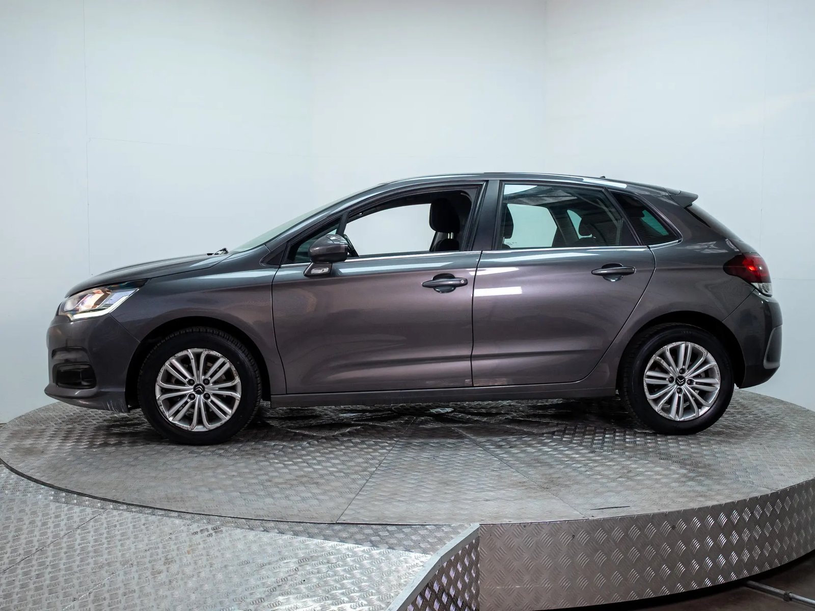 CITROËN C4 2017 - Imagen 5 de 18