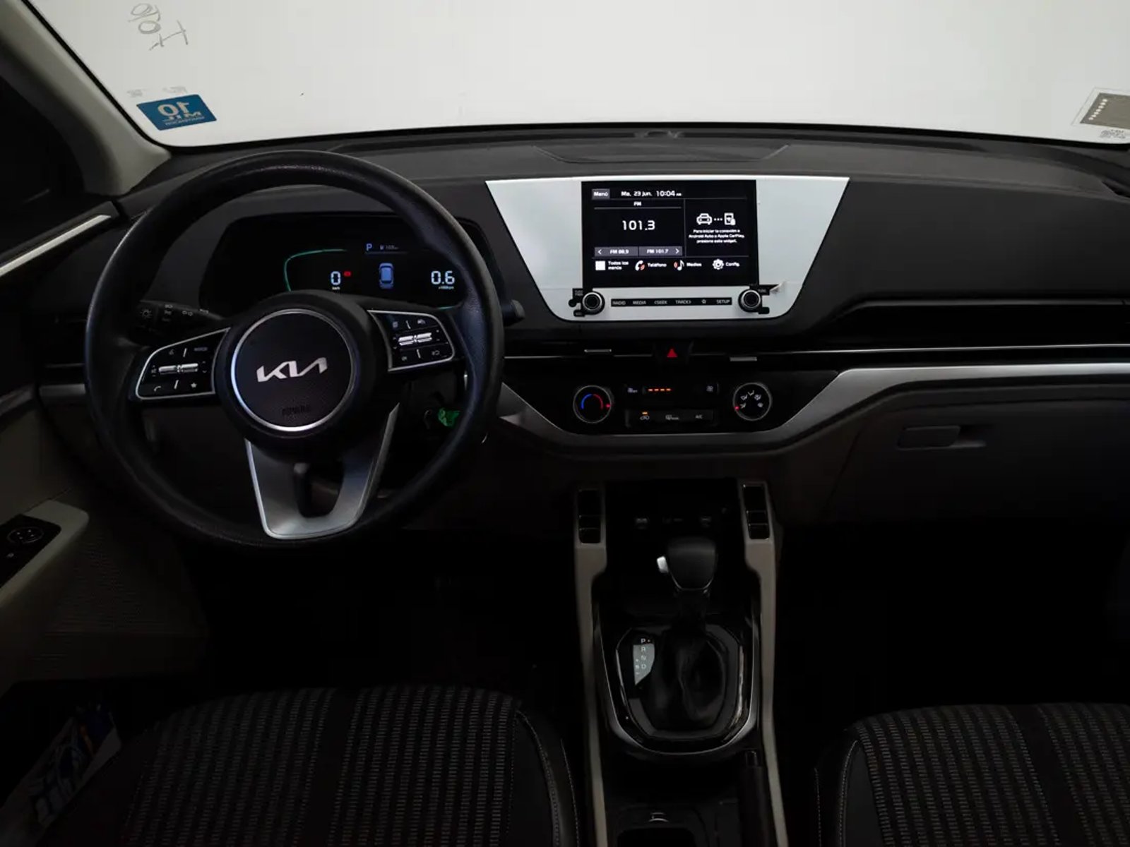 Kia CARENS 2024 - Imagen 16 de 20