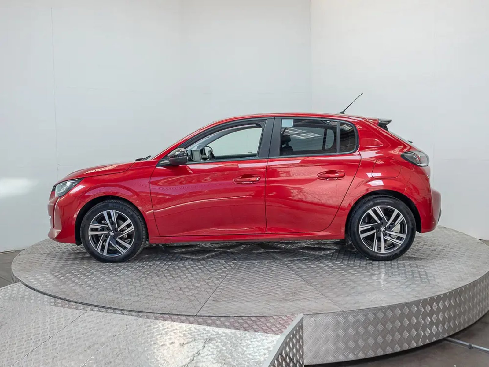 PEUGEOT 208 2024 - Imagen 4 de 17