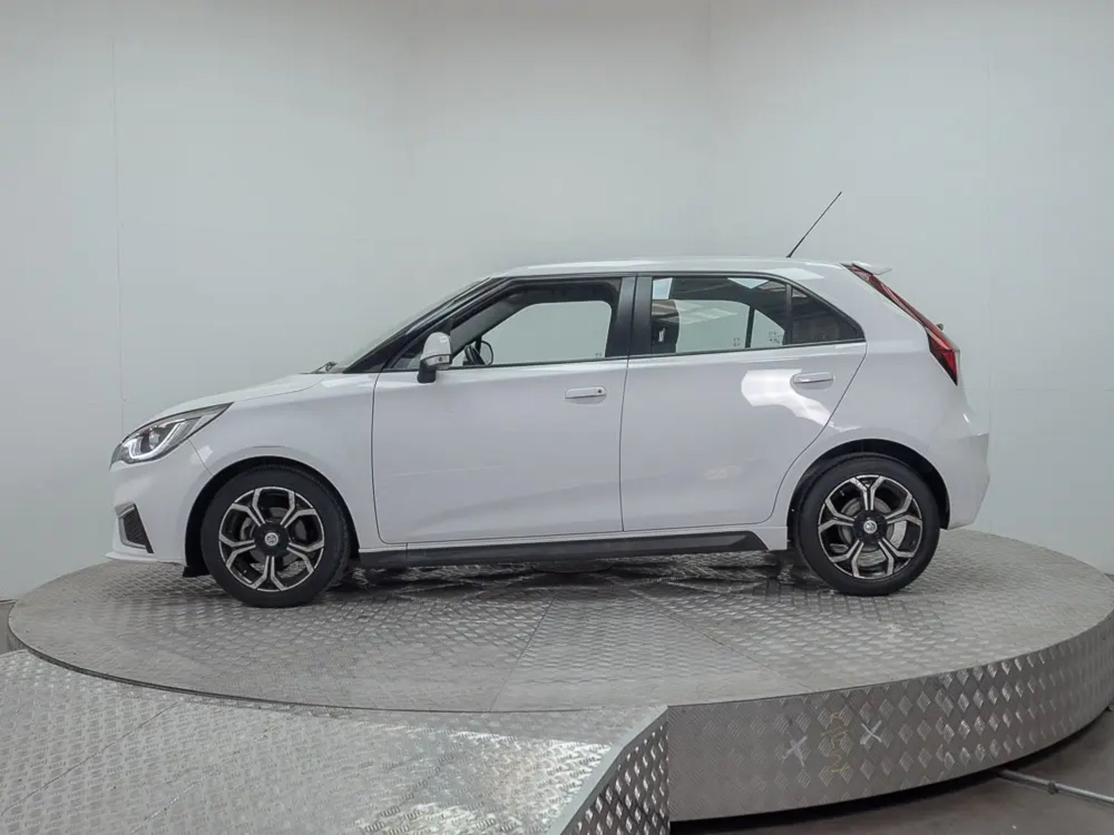 MG 3 2022 - Imagen 5 de 13