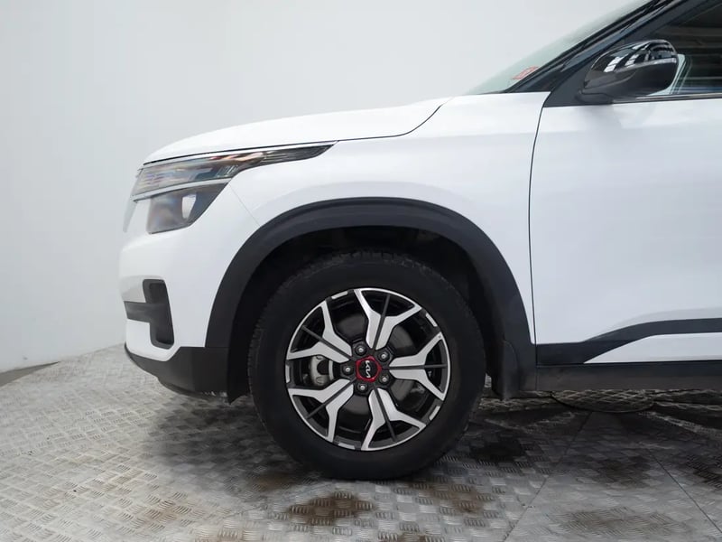 Kia SELTOS 2022 - Imagen 16 de 19